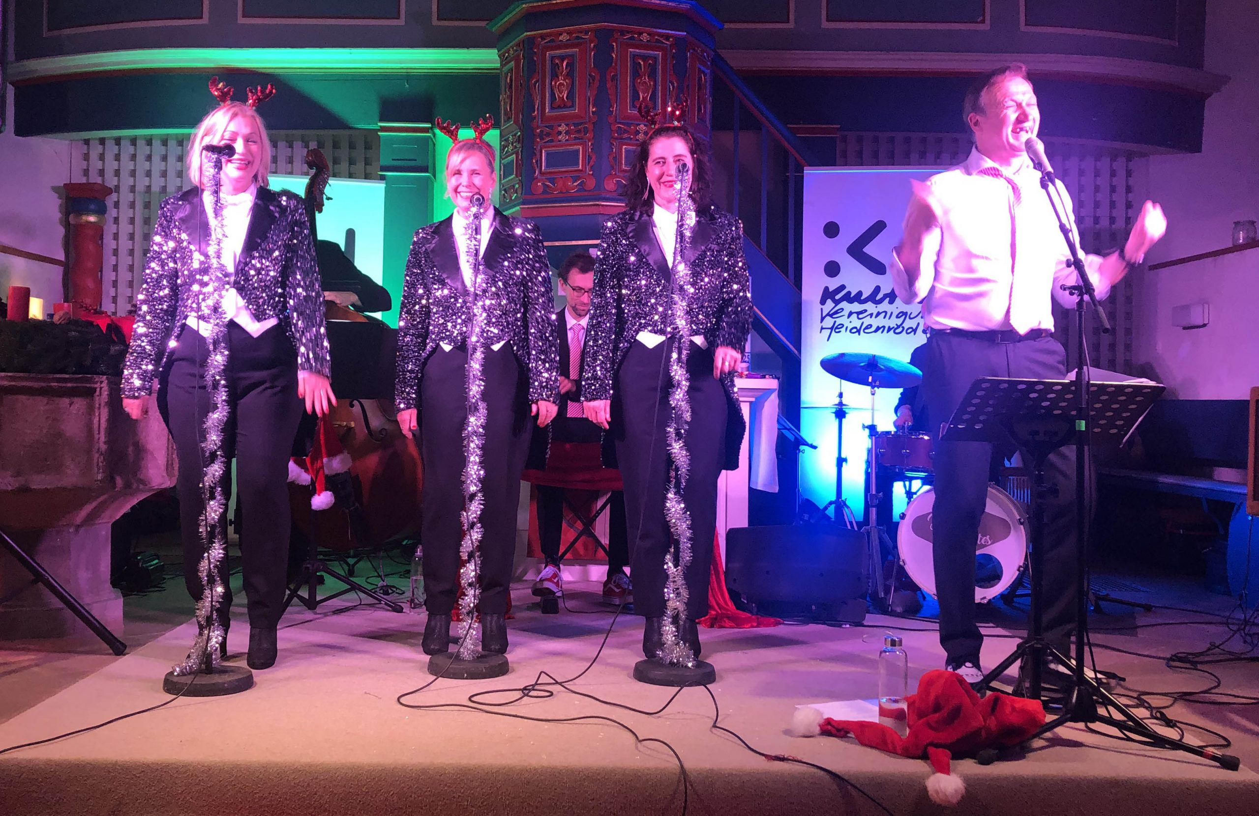 Du betrachtest gerade Große Bühnenshow mit Johnny & Jonettes